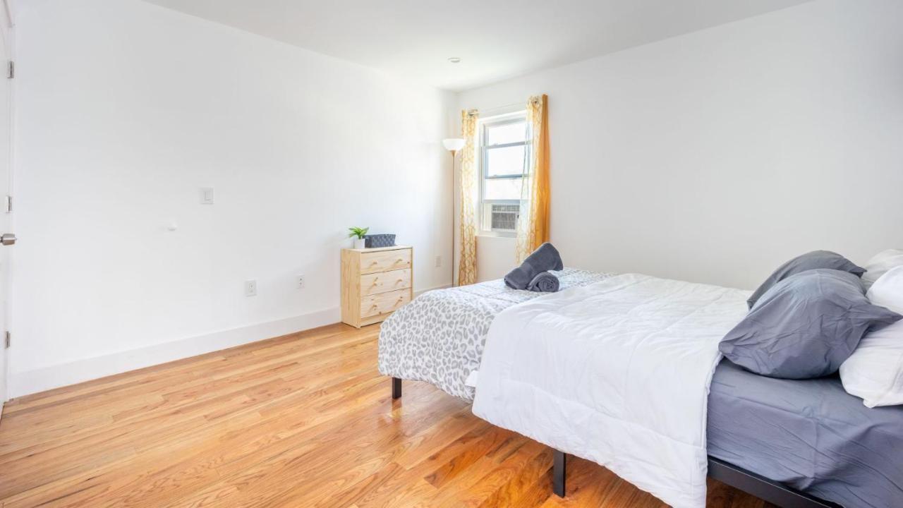 Lovely 3-br In Queens, Near Rockaway * New York