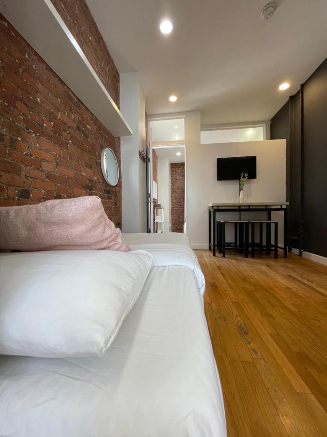Apartment And The City, Empire State Building *