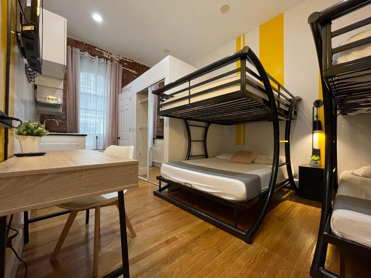 And The City, Empire State Building Apartment