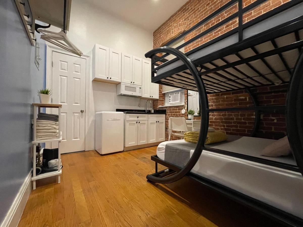 And The City, Empire State Building Apartment
