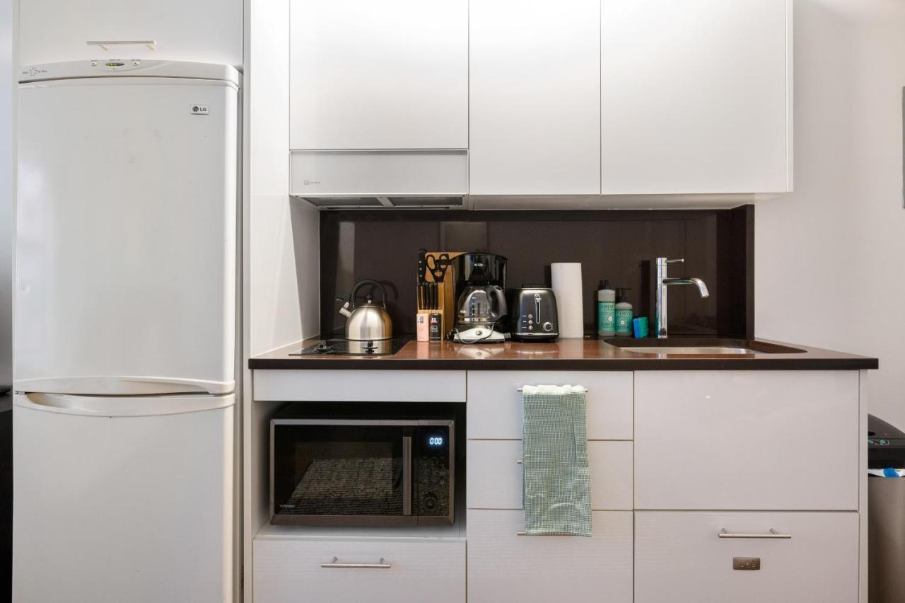 Gorgeous Studio In Nyc Apartment *