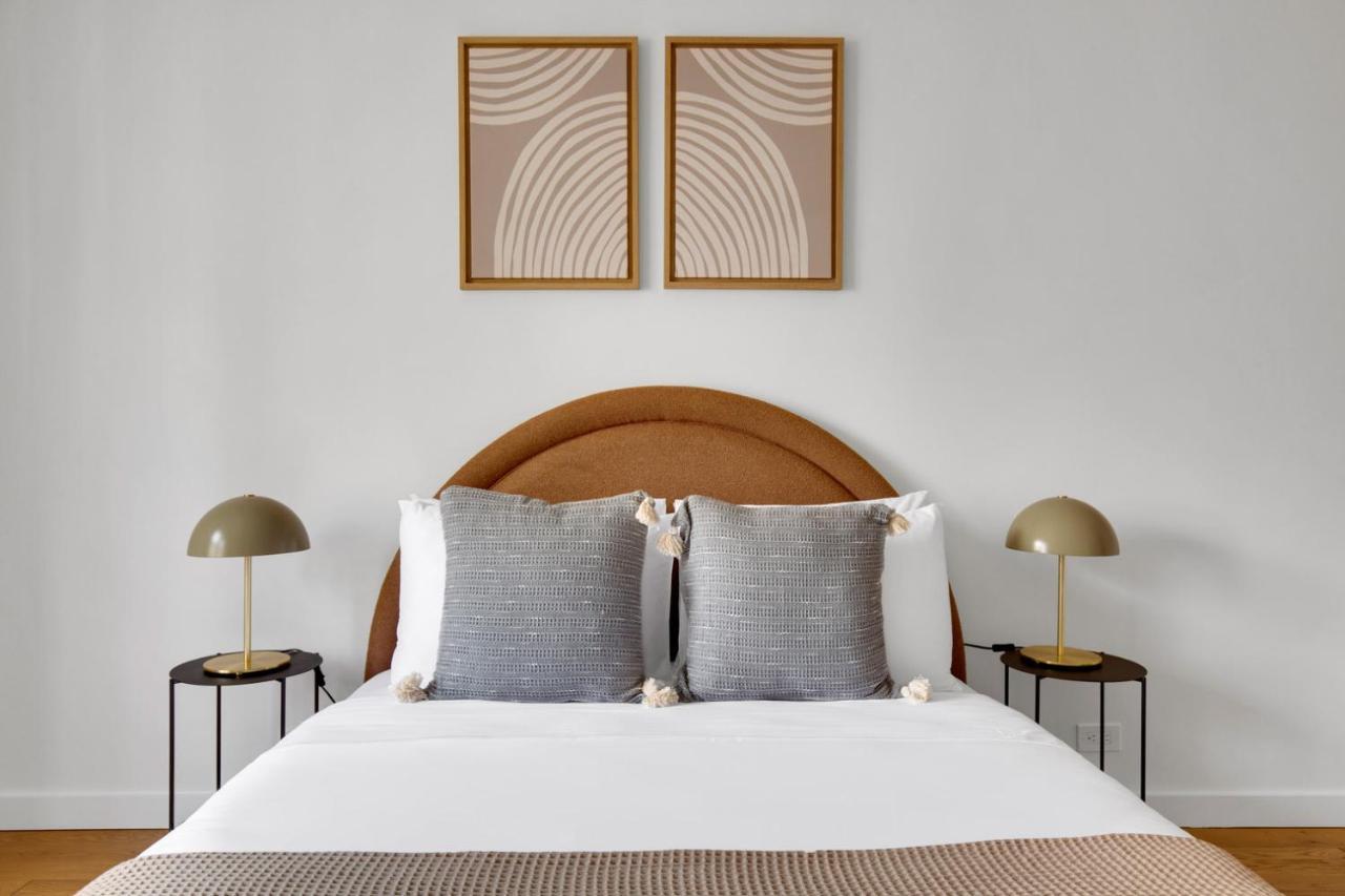 Airy Midtown E 1br W Doorman Nr Un Nyc-894 New York