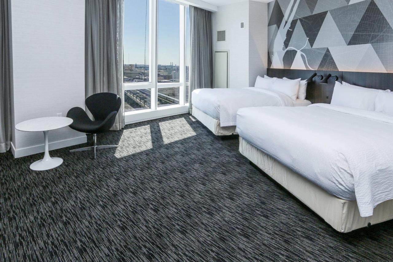 Courtyard By Marriott Long Island City/new York Manhattan View Hotel 3*