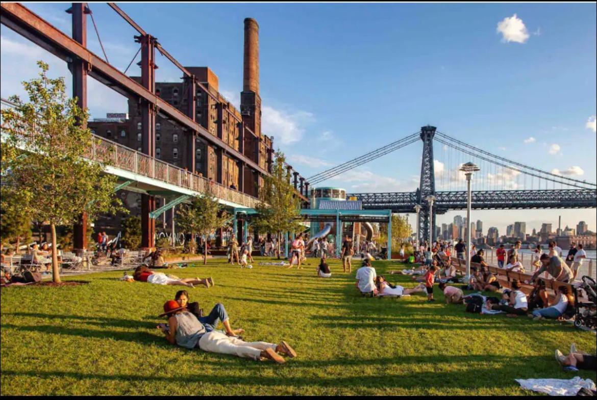 Gem. Williamsburg 2 Bedroom. Apartment New York