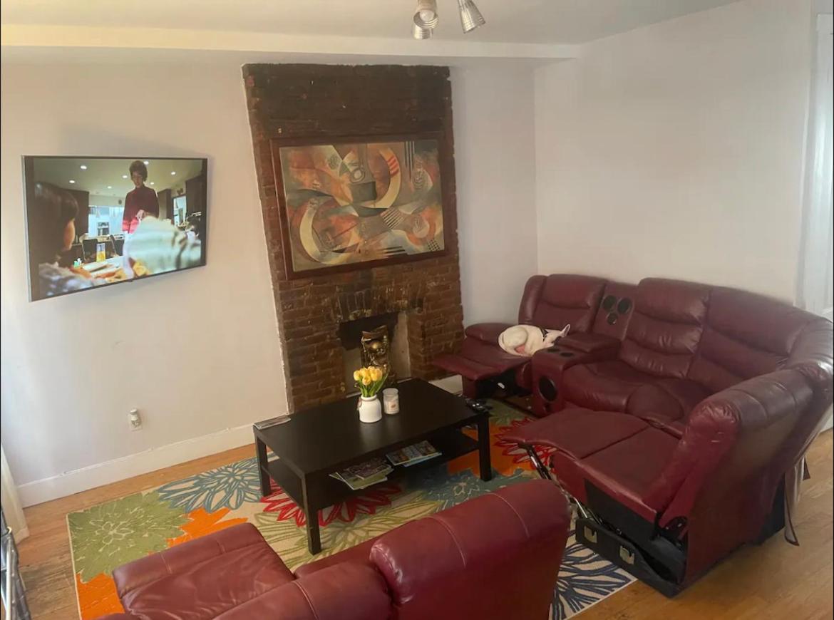 Gem. Williamsburg 2 Bedroom. Apartment New York