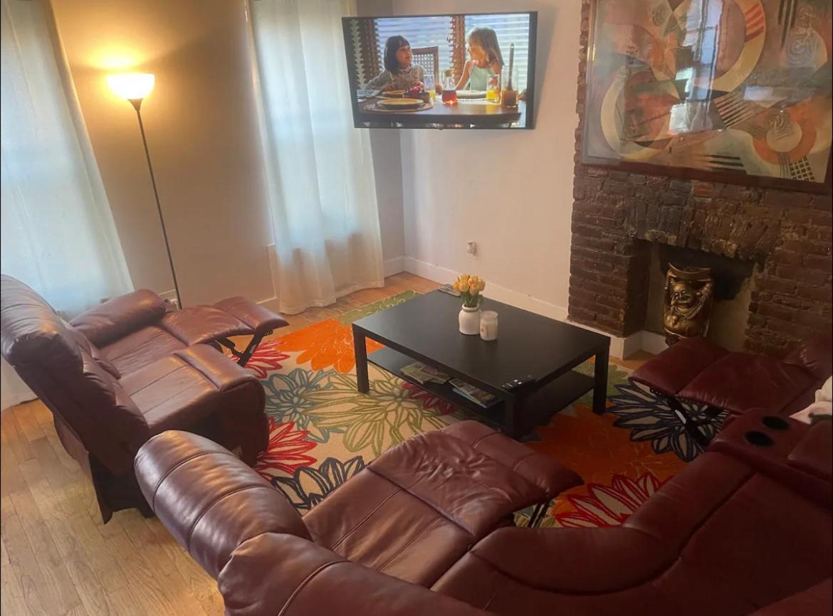 Gem. Williamsburg 2 Bedroom. * New York