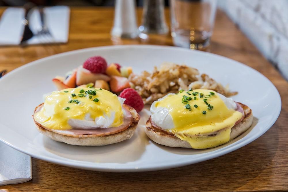 Doubletree By Hilton New York Times Square West 4* New York