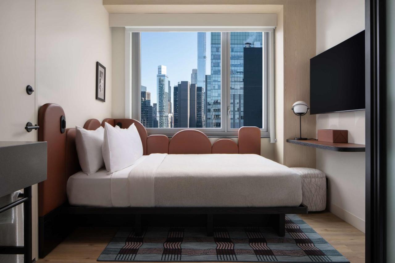 Motto By Hilton Times Square 3*