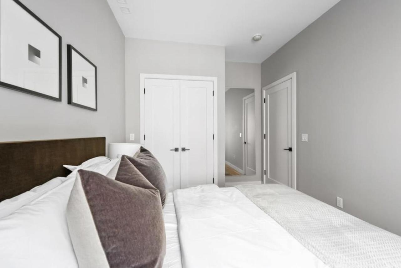 Top Notch 2br Minutes To Central Park New York