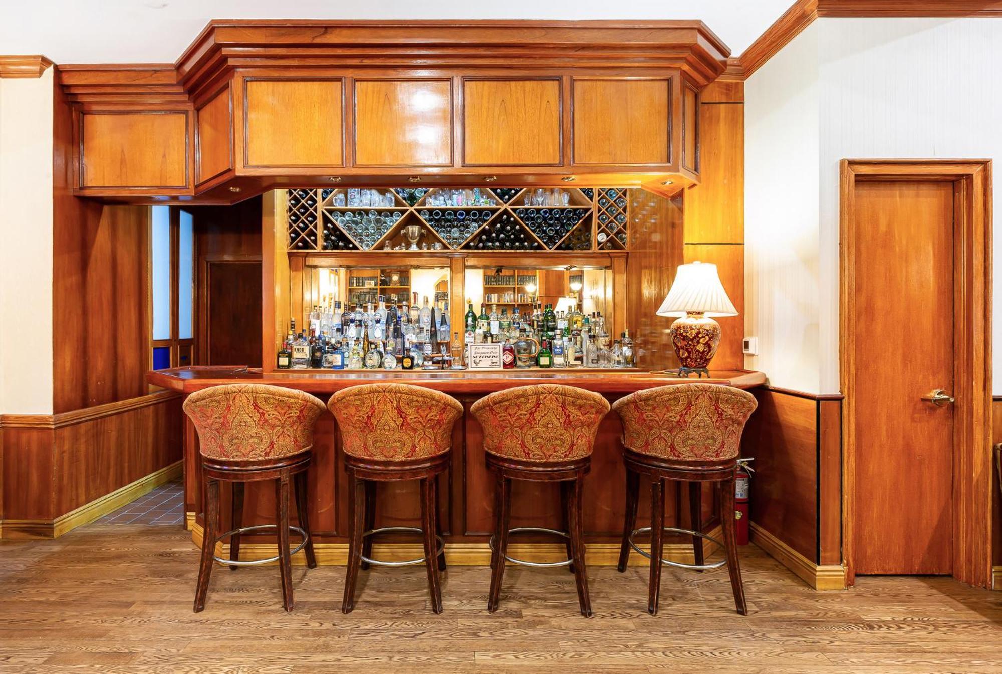 St. Hotel 2*
