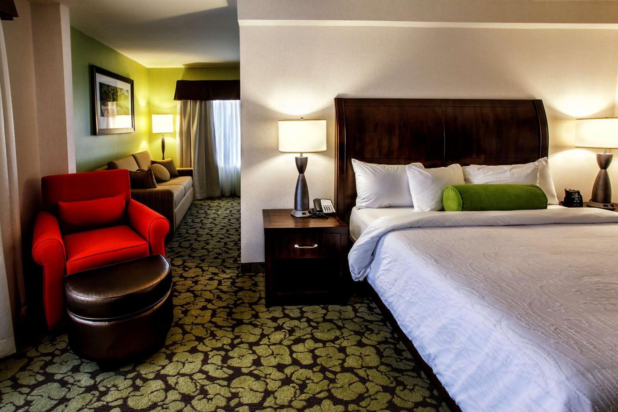 Hilton Garden New York/staten Island Hotel