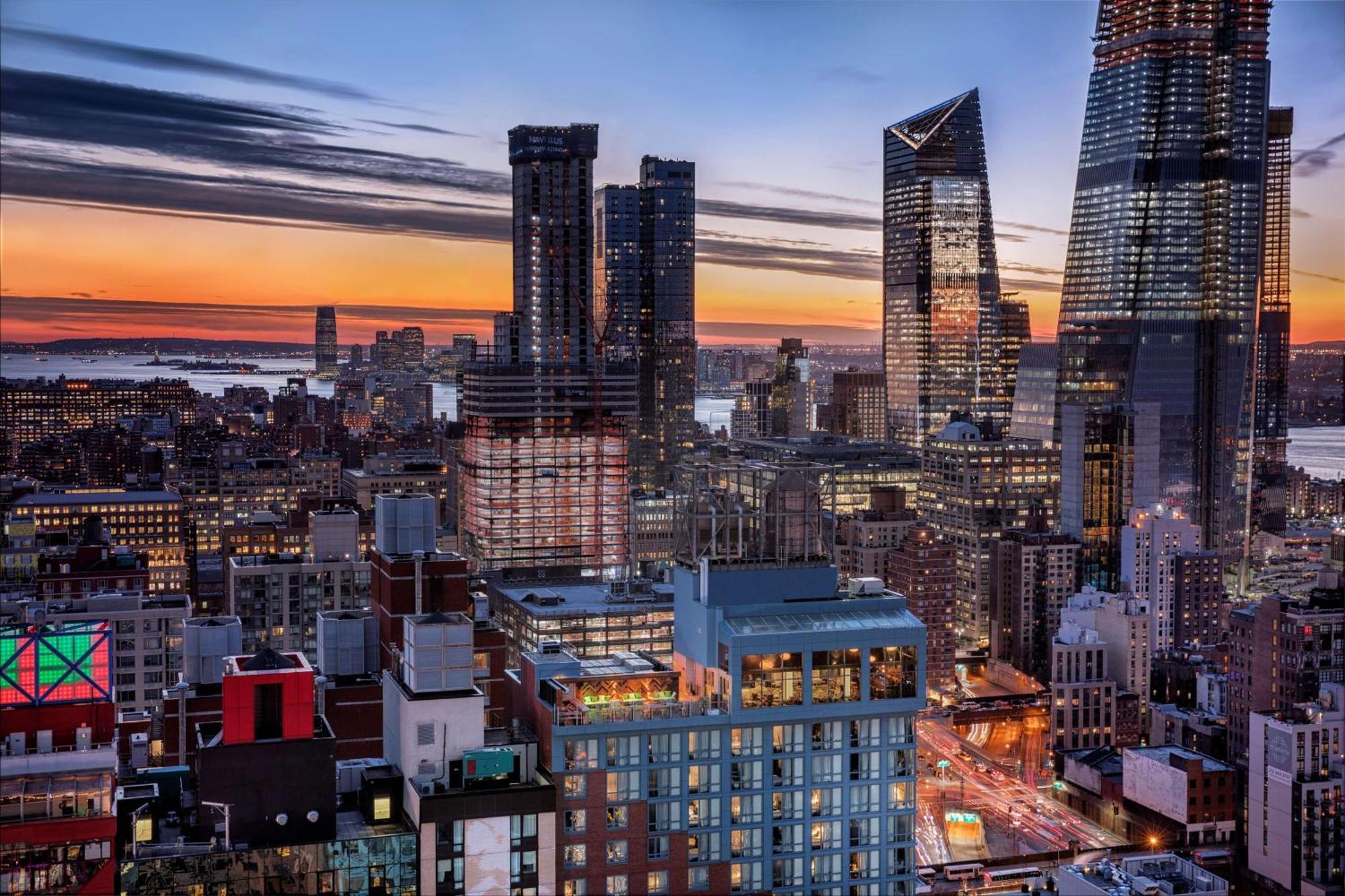 Doubletree By Hilton New York Times Square West New York