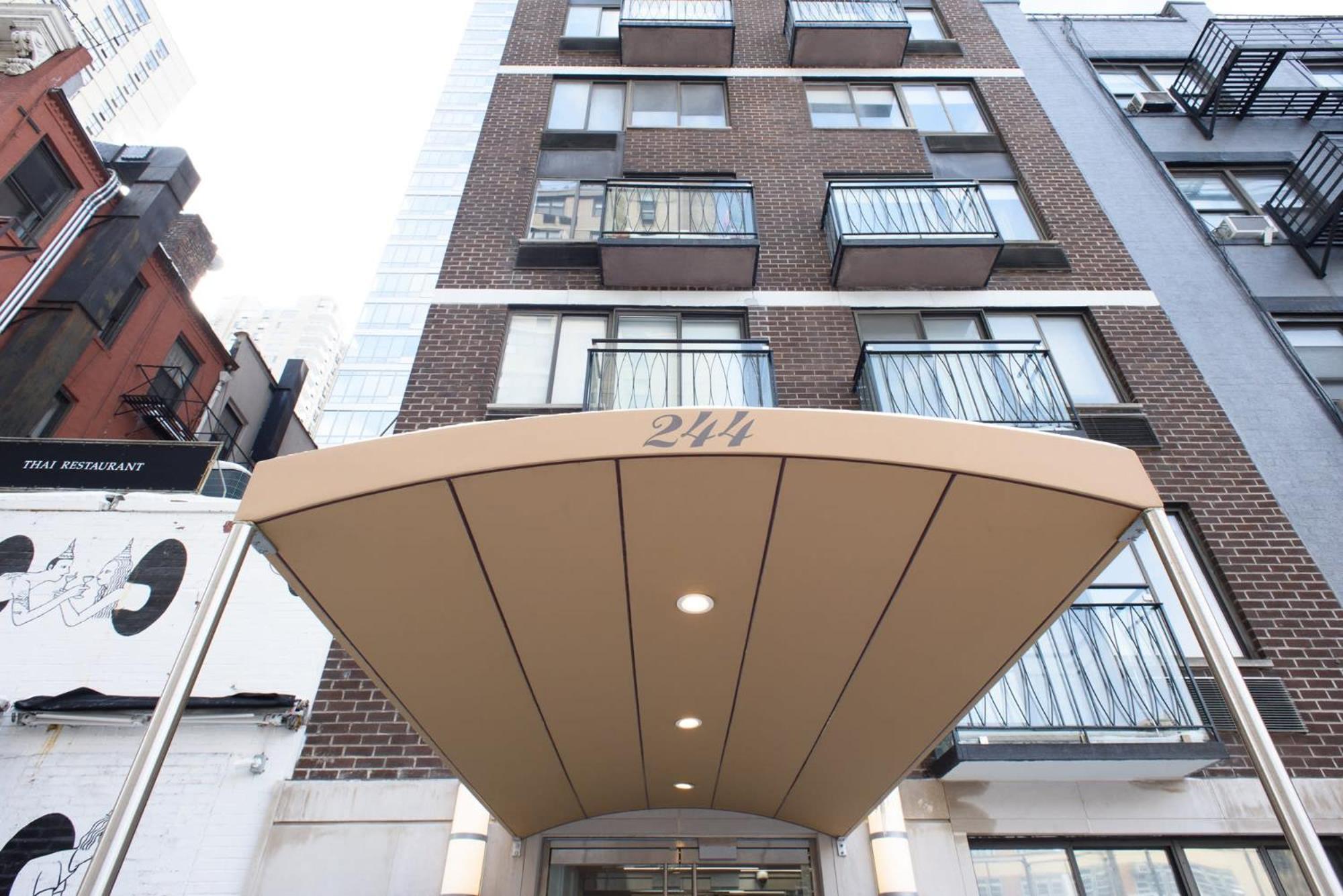 Apartment 75-5 Luxury 3br Duplex W D Elevator Bldg