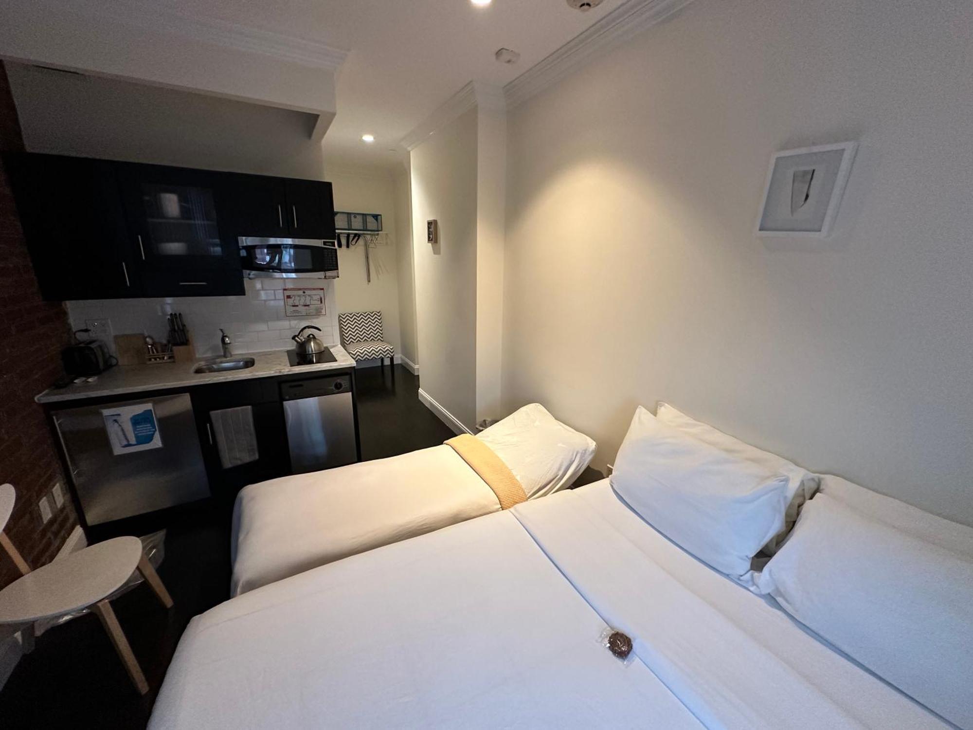 East Village 3*