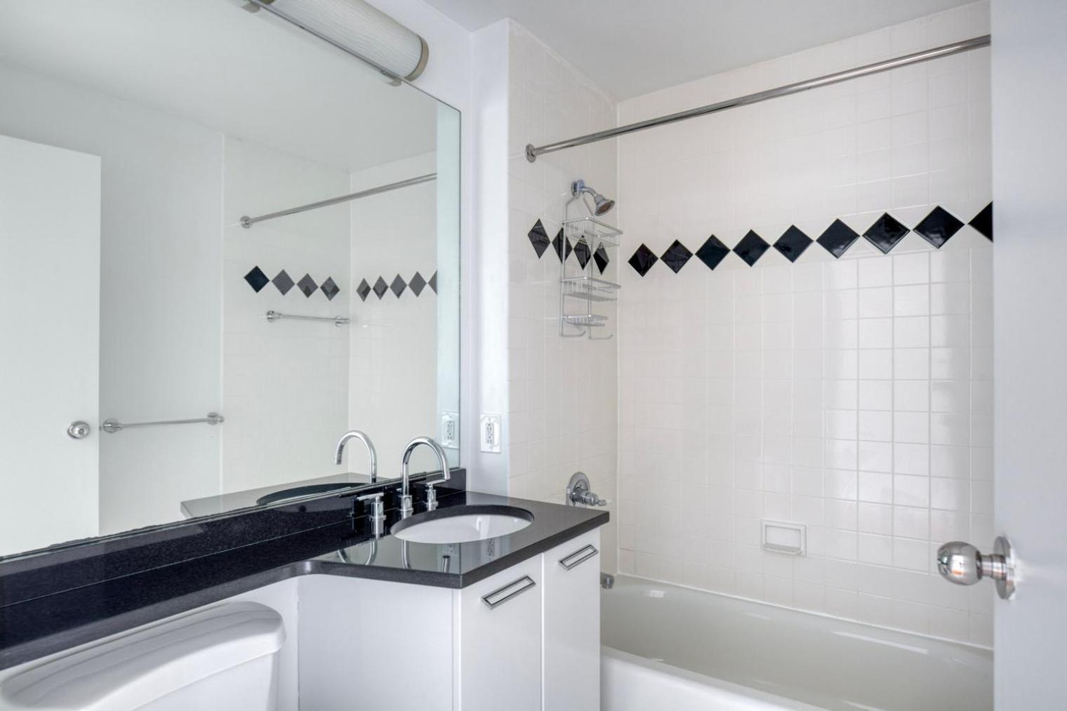 Uws 2br W Gym Doorman Elevator Nr Park Nyc-1047 Apartment