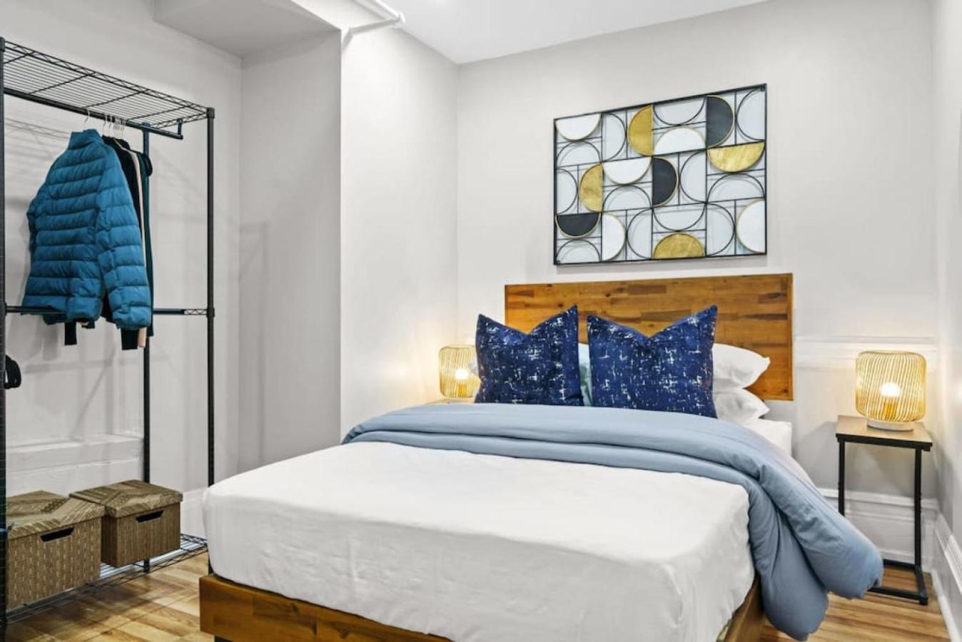 Newly Renovated 2br W Rare Private Backyard And Bbq * New York