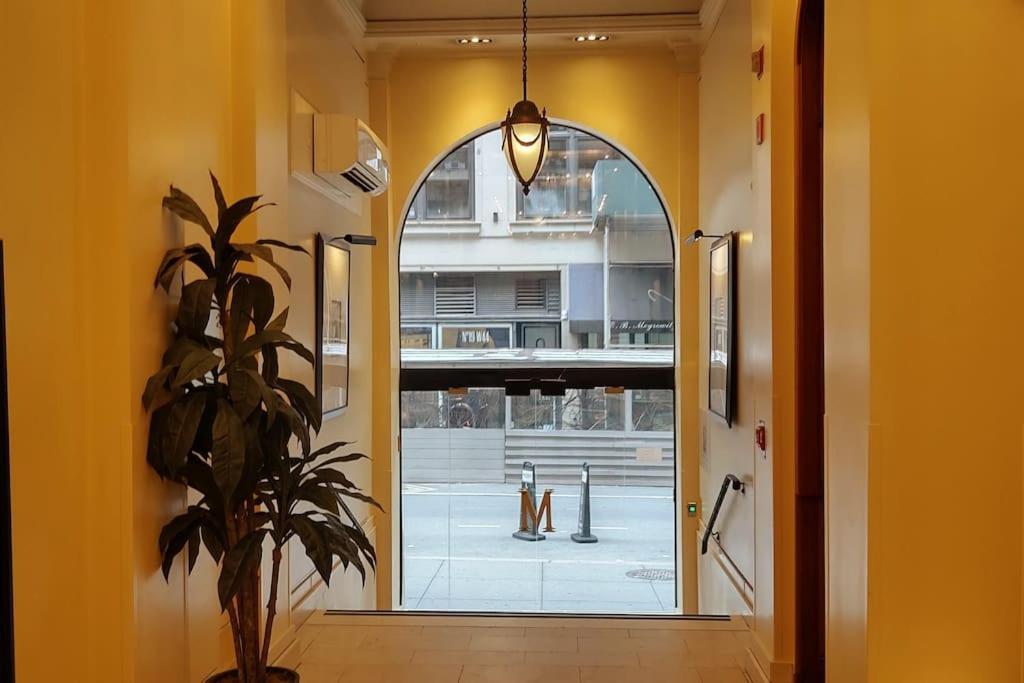 Large Loft Studio At The Mansfield Midtown *