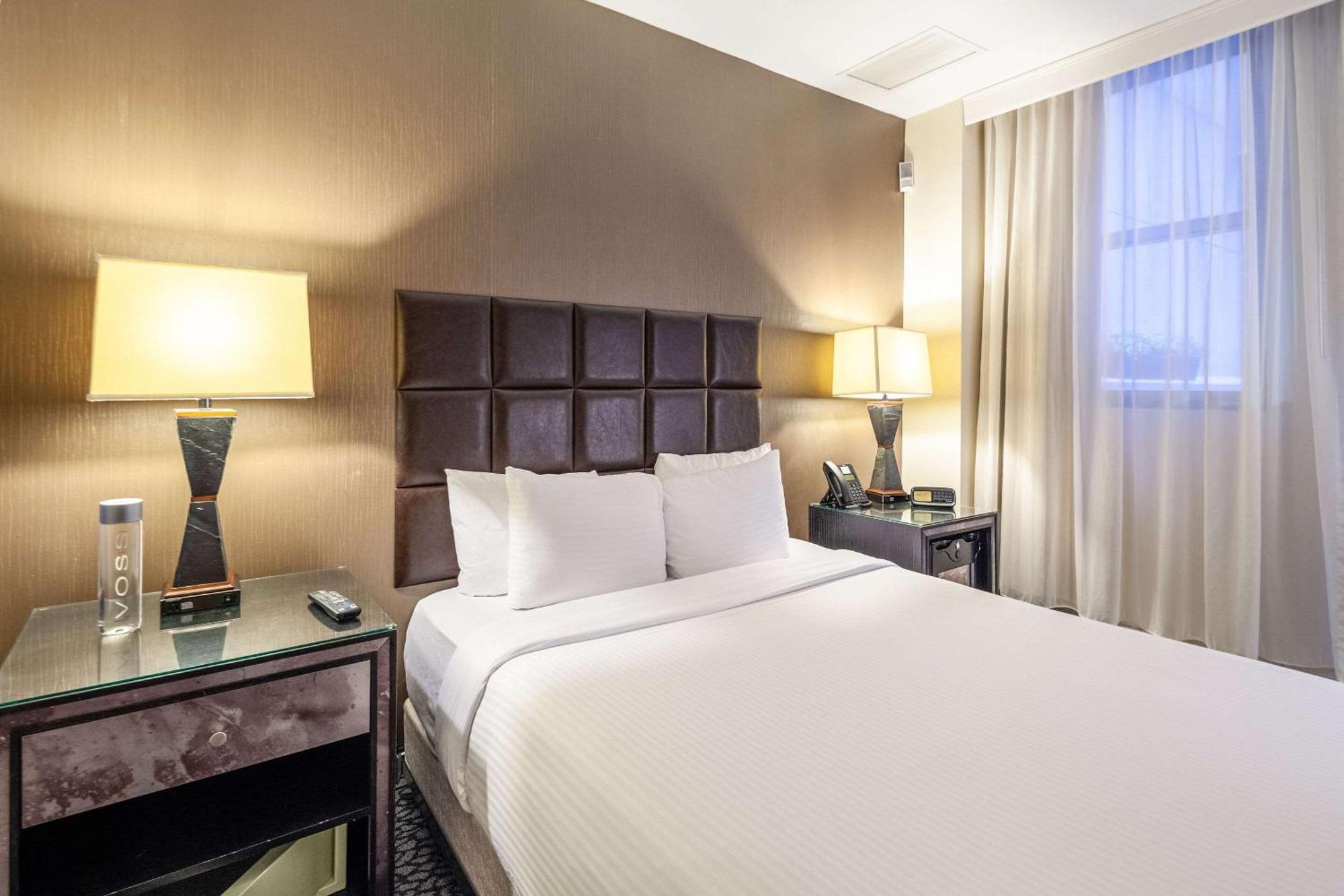 The Historic Blue Angel Lexington Ave, Ascend Collection Hotel New York