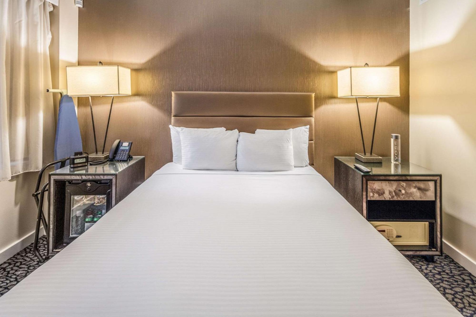 The Historic Blue Angel Lexington Ave, Ascend Collection Hotel New York