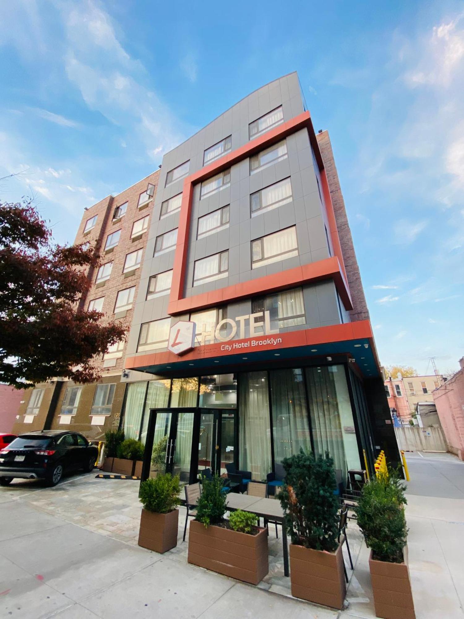Hotel The L 3*