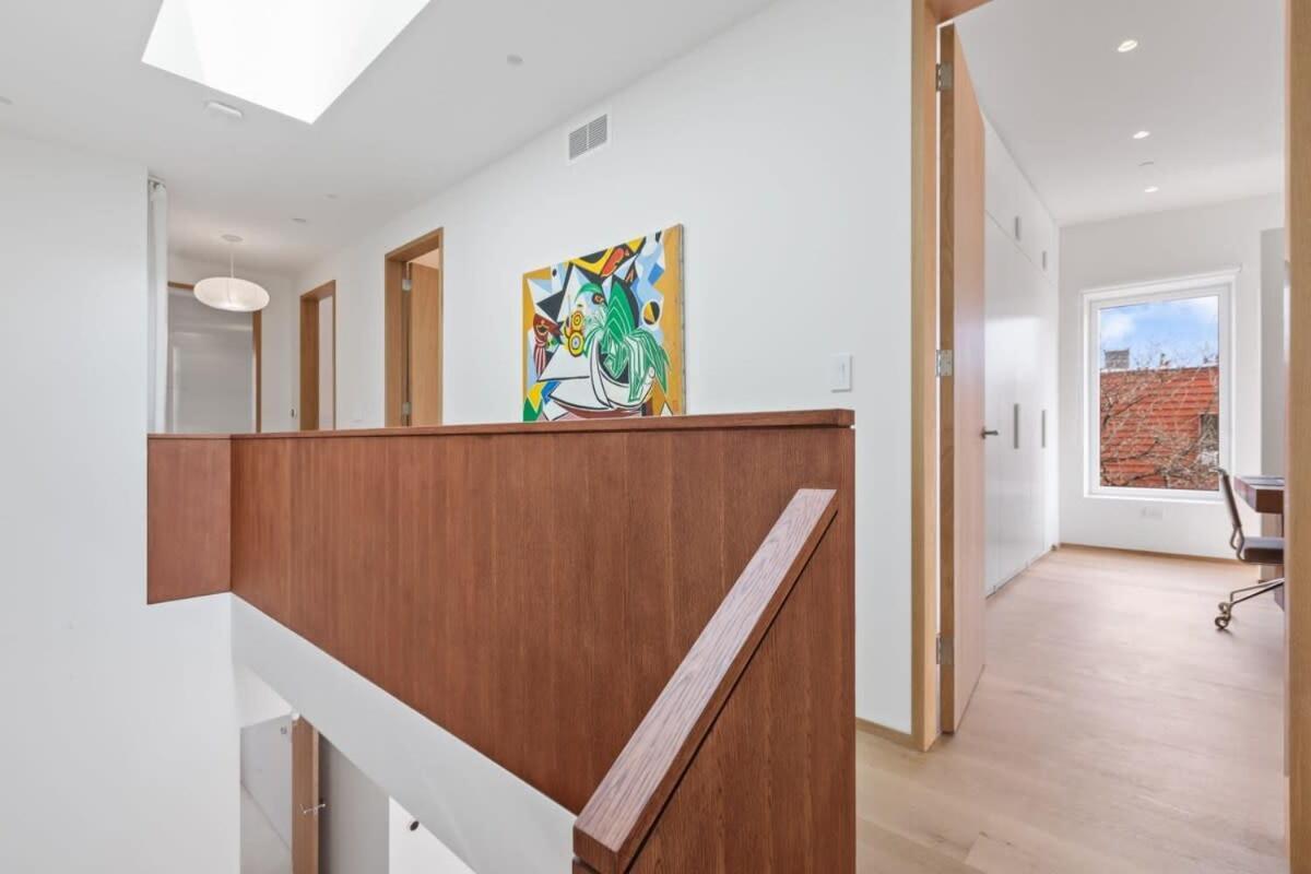Apartment 4br Greenpoint Duplex Noorman By Rovetravel New York