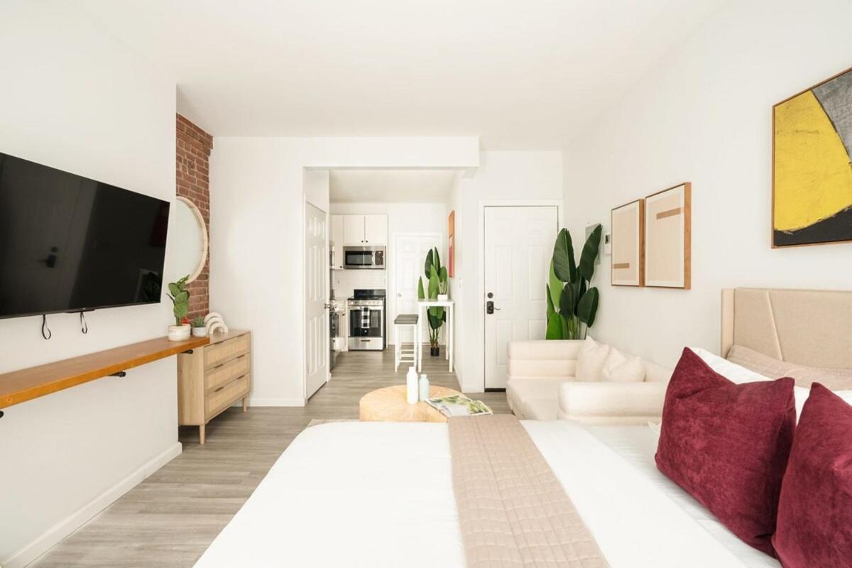 240-10 New Modern Ues W&d Apartment *