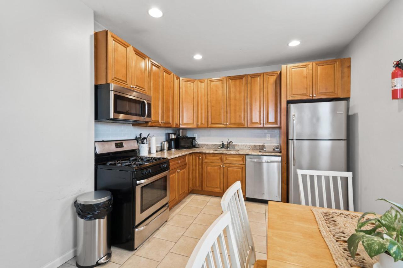 The Rainforest Ii Sleeps 16 20m To Nyc Free Parking New York