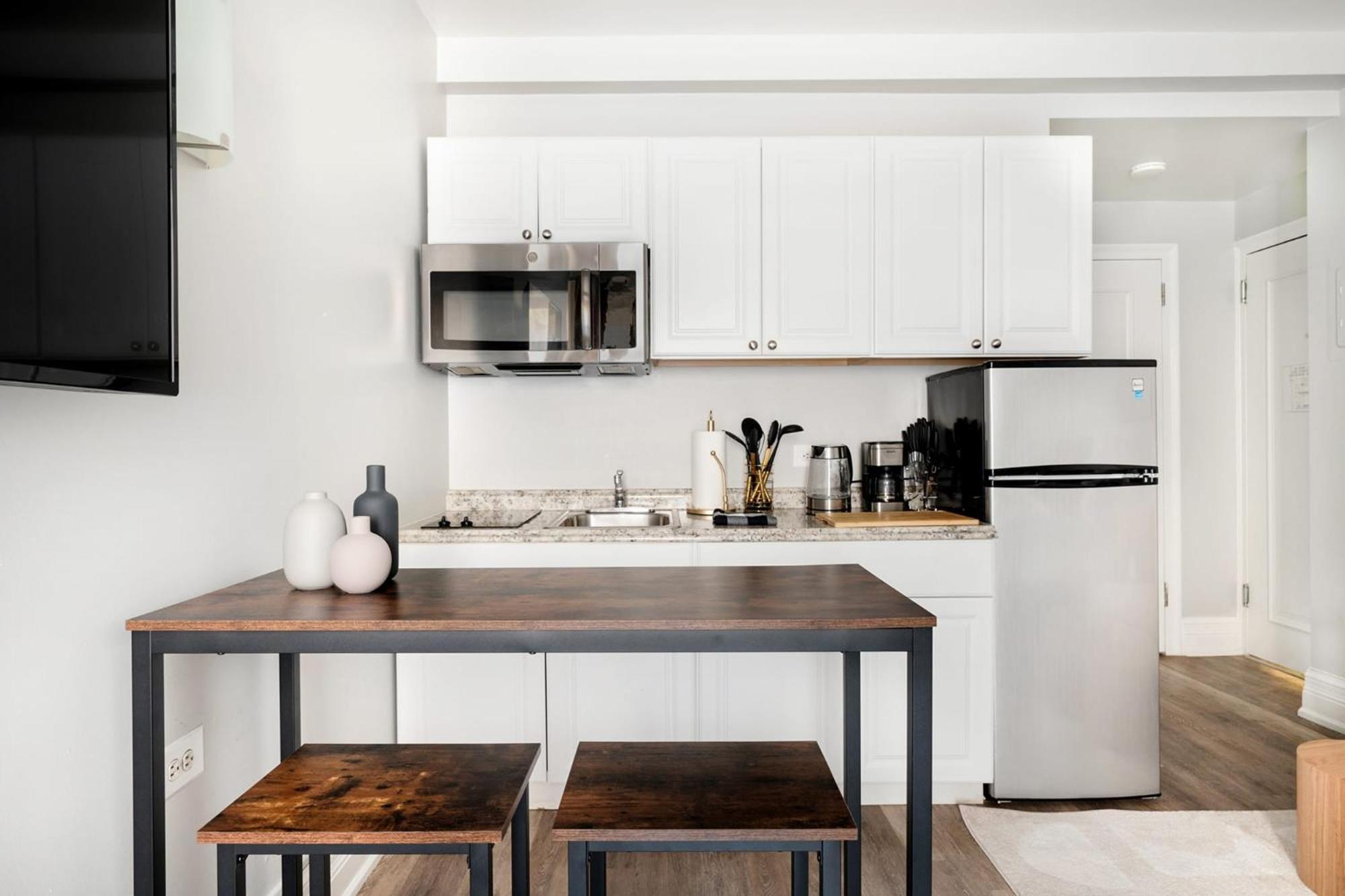 Apartment 73-410 Luxury 24 Dm New Uws Gym Laundry New York