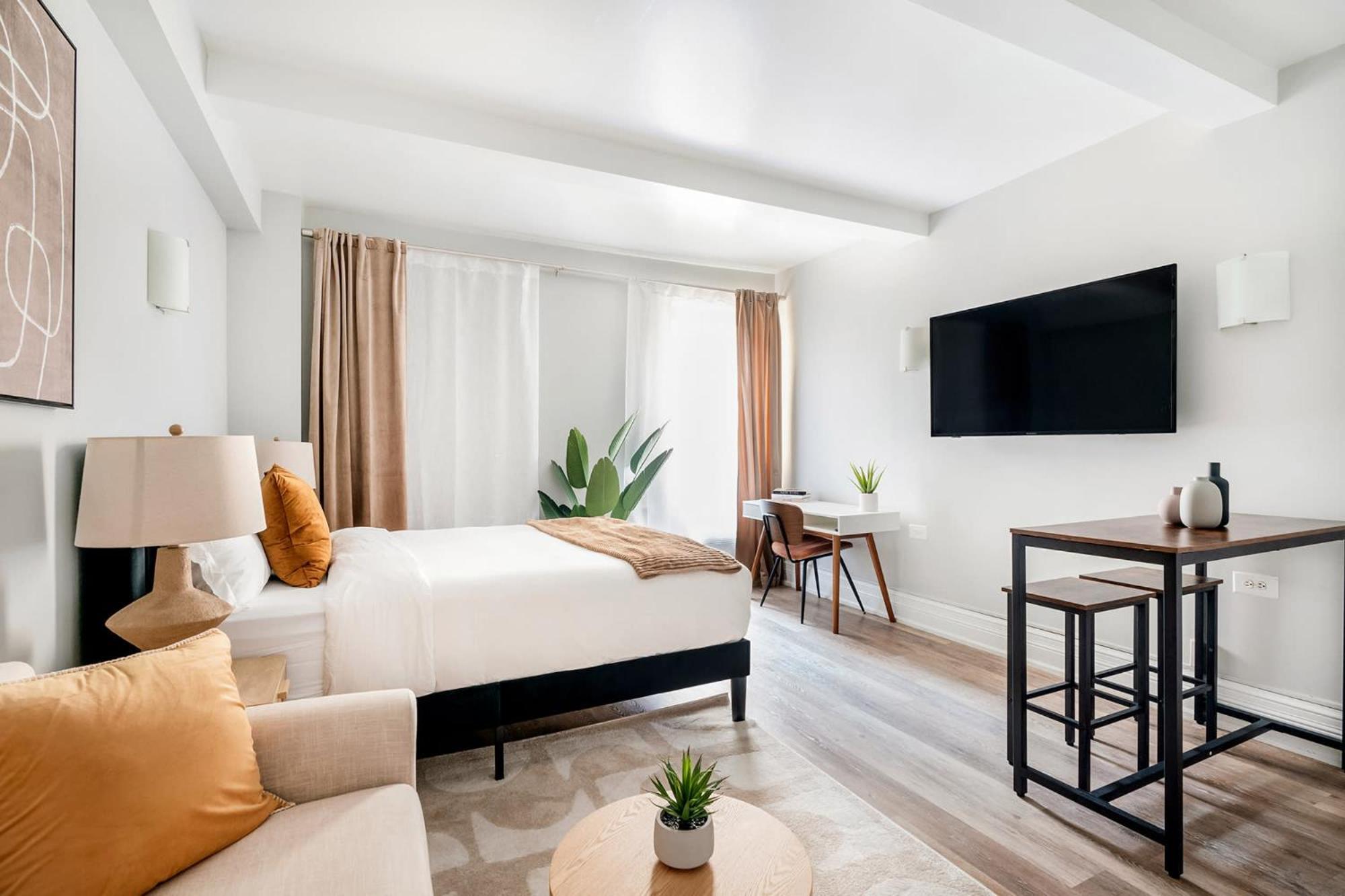 73-410 Luxury 24 Dm New Uws Gym Laundry Apartment *