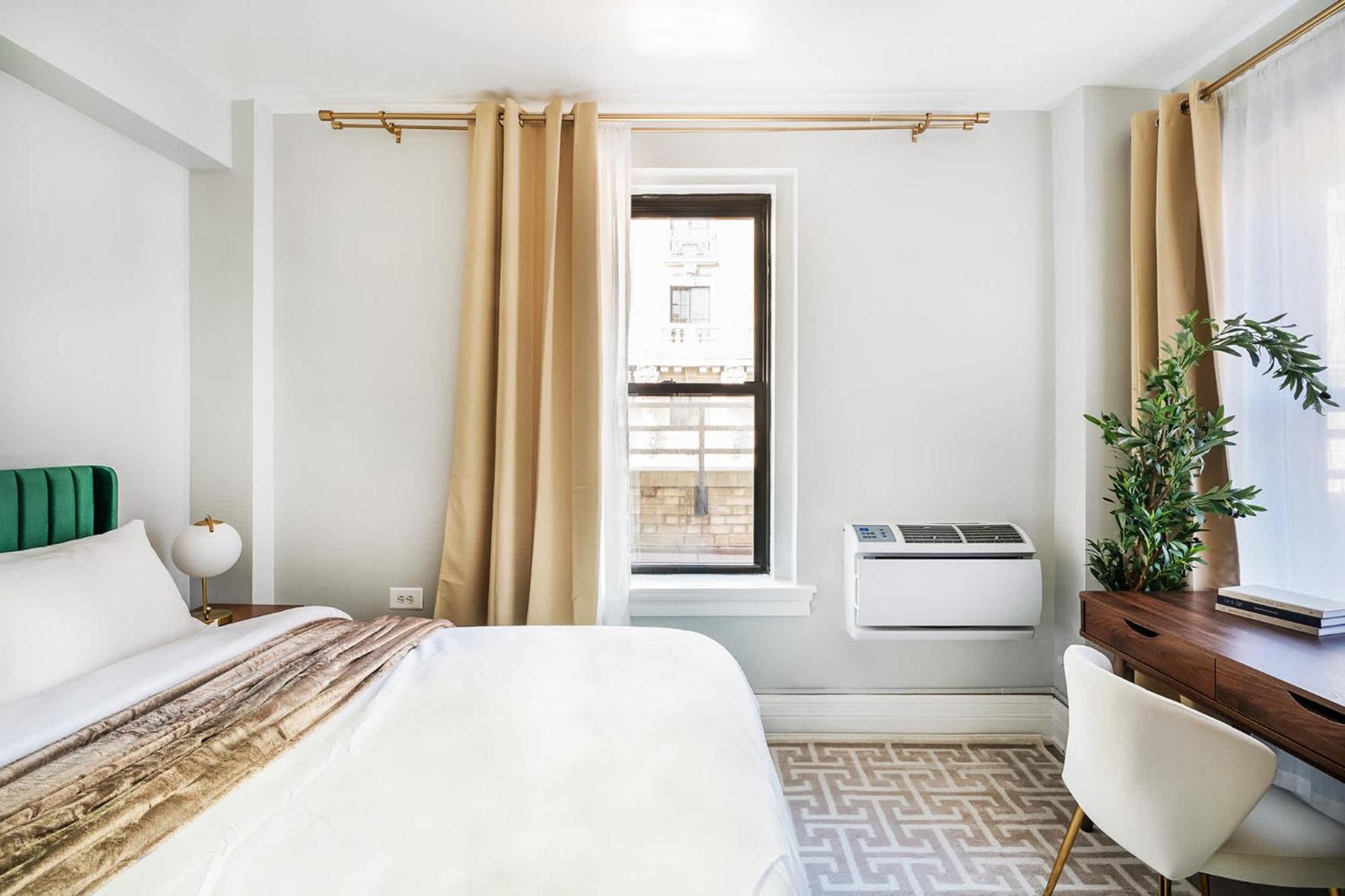 Apartment 73-1504 Newly Reno Uws Doorman Gym Laundry New York