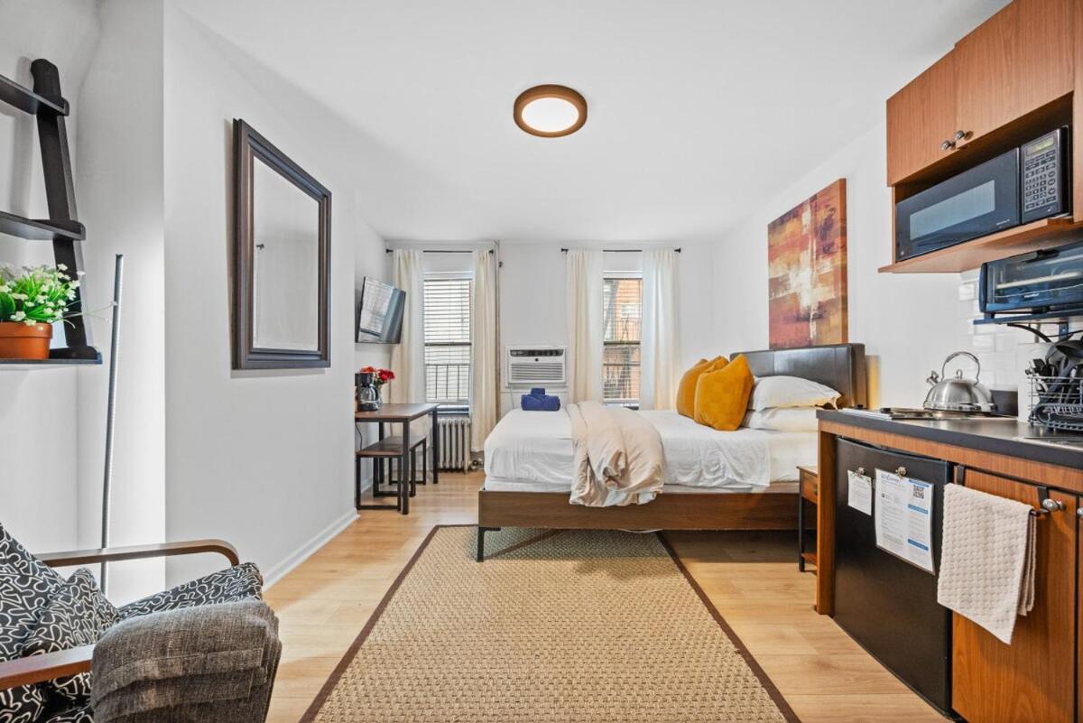 Apartment Great Location In Times Square Near Subway