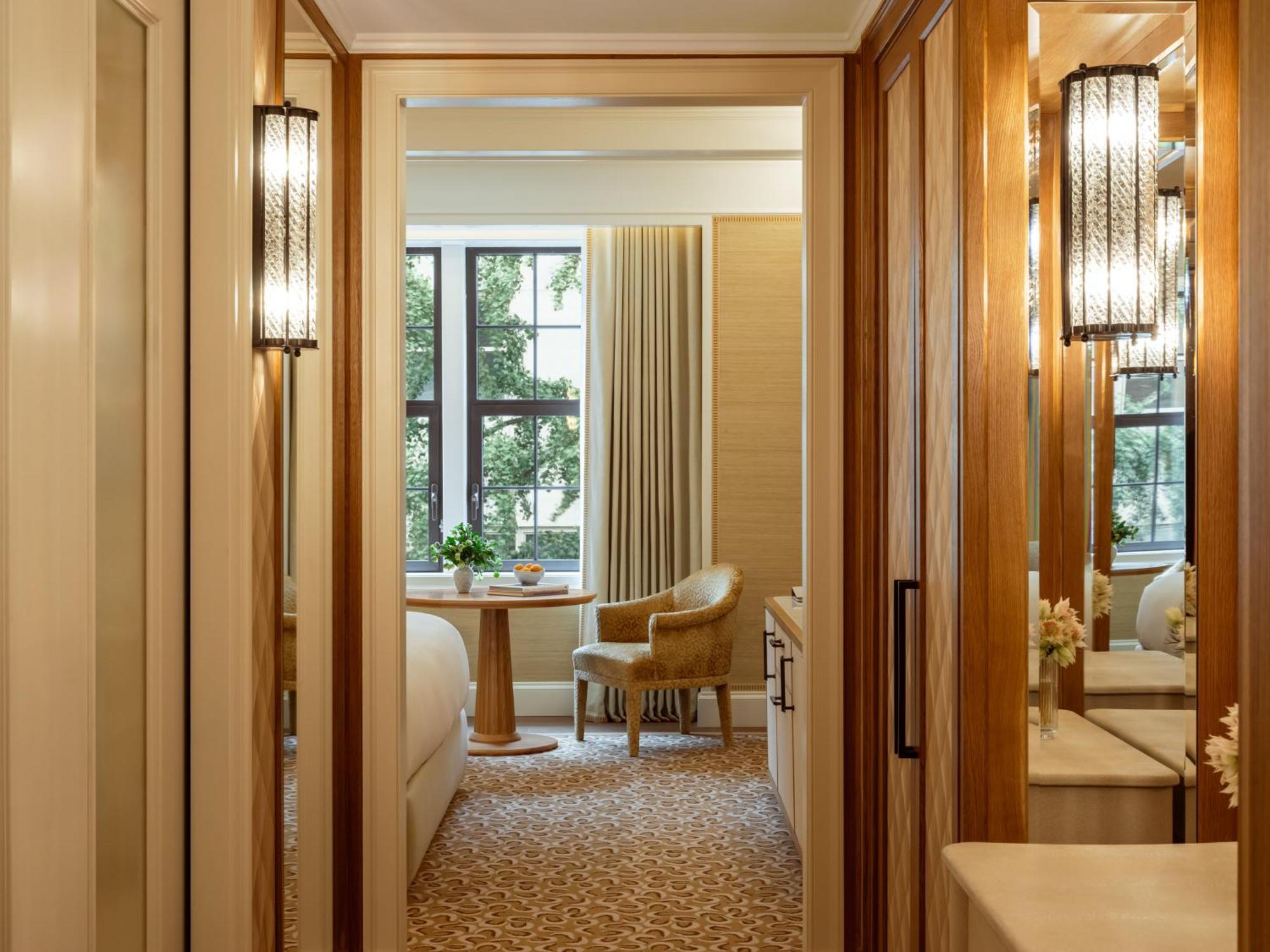 Hotel The Surrey, A Corinthia New York