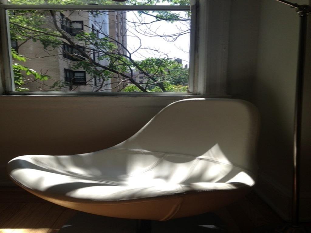 Studio - 39th Street Apartment *