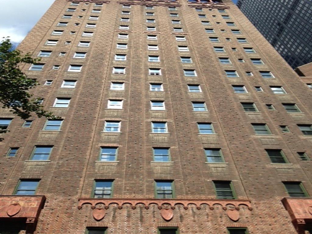 Studio - 39th Street