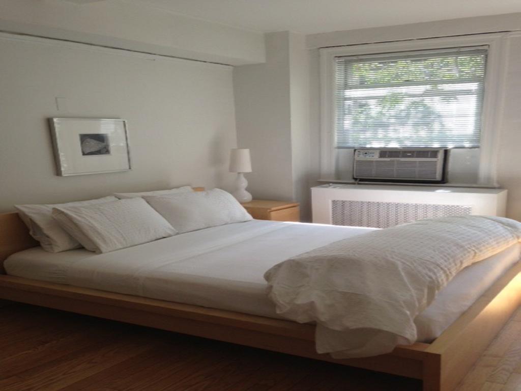 Studio - 39th Street * New York