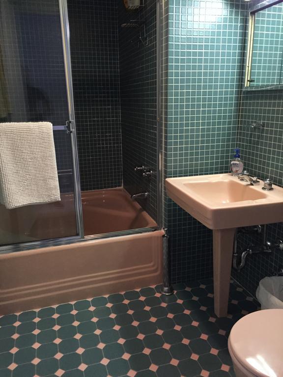 Studio - 39th Street Apartment New York