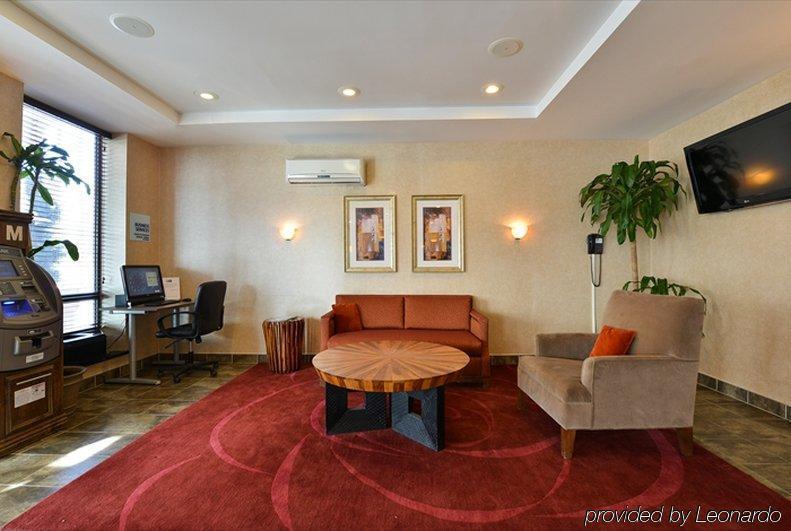 Express Staten Island West, An Ihg Hotel