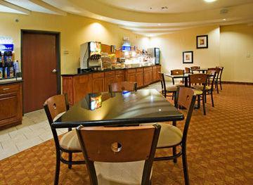Express Staten Island West, An Ihg Hotel New York