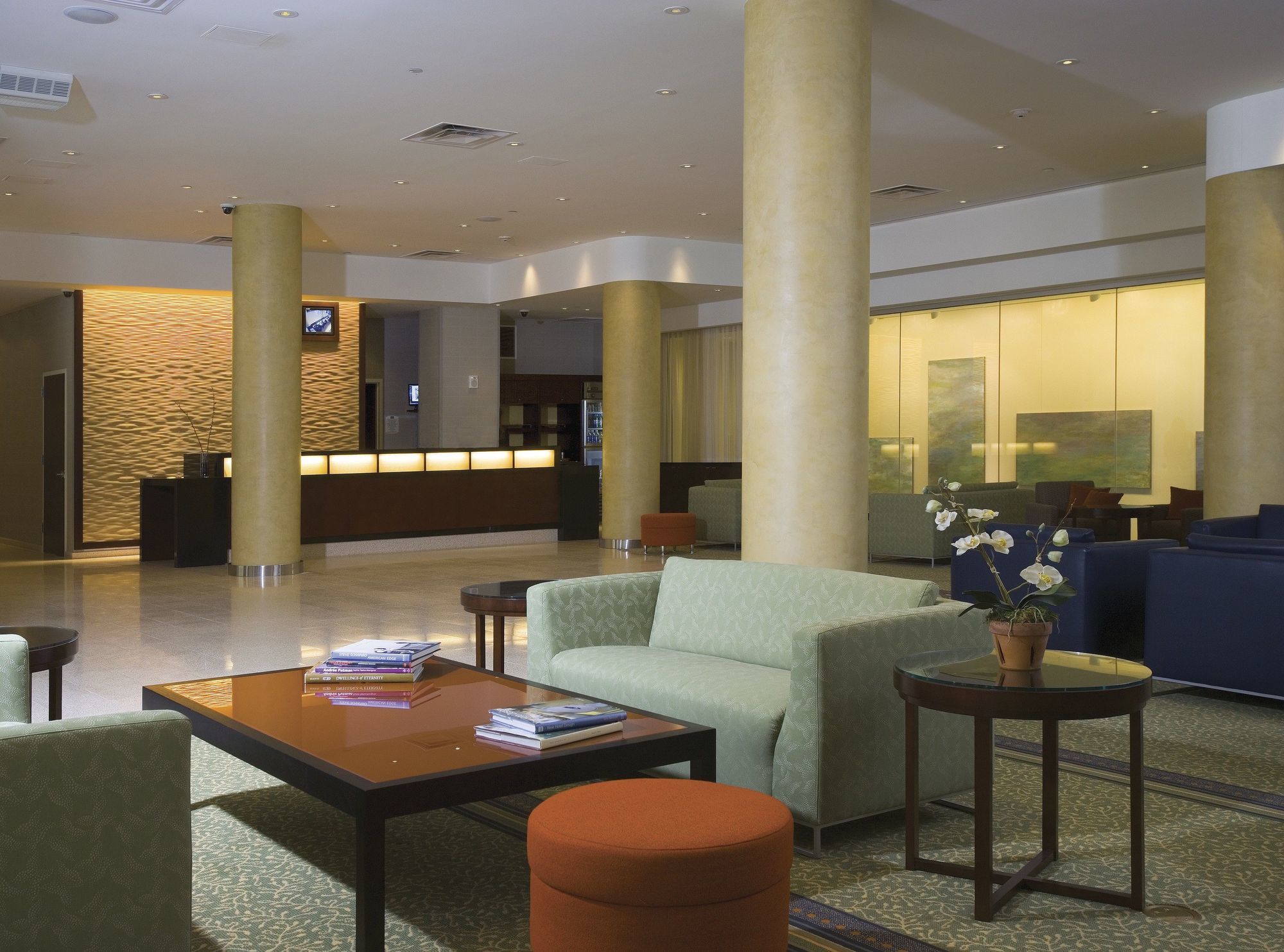 Hotel Courtyard Manhattan/upper East Side 3*