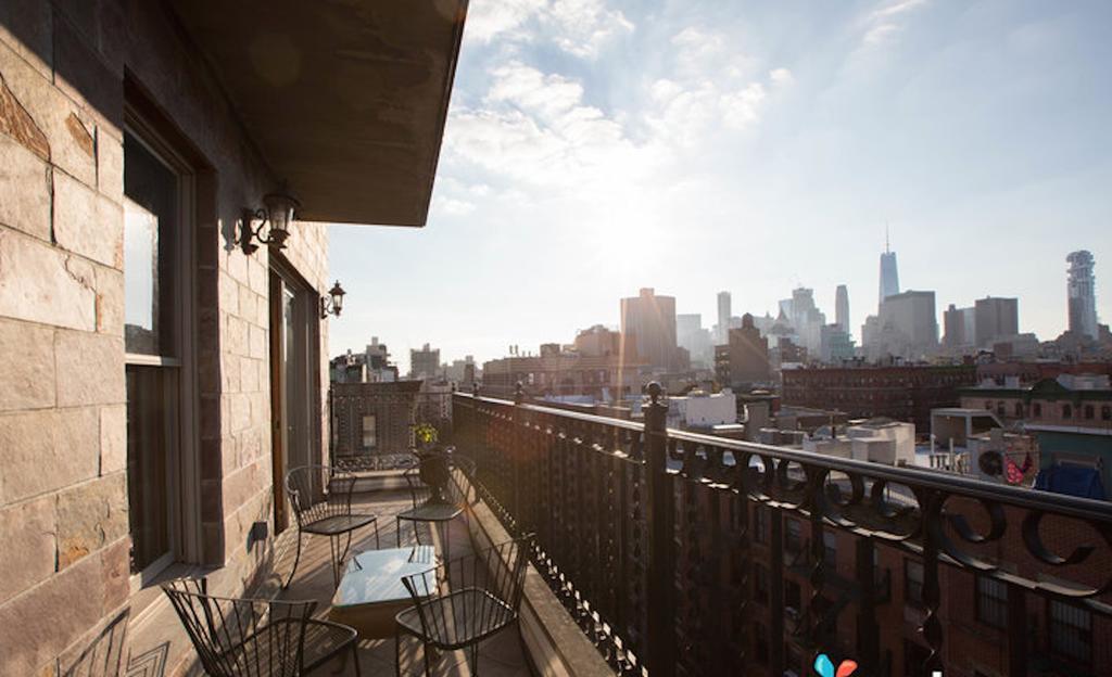 The Historic Blue Moon - Nyc Hotel