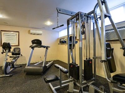 Express Staten Island West, An Ihg Hotel New York