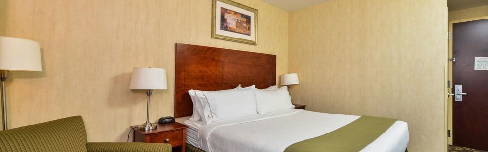 Express Staten Island West, An Ihg New York