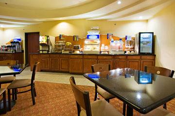 Express Staten Island West, An Ihg Hotel New York