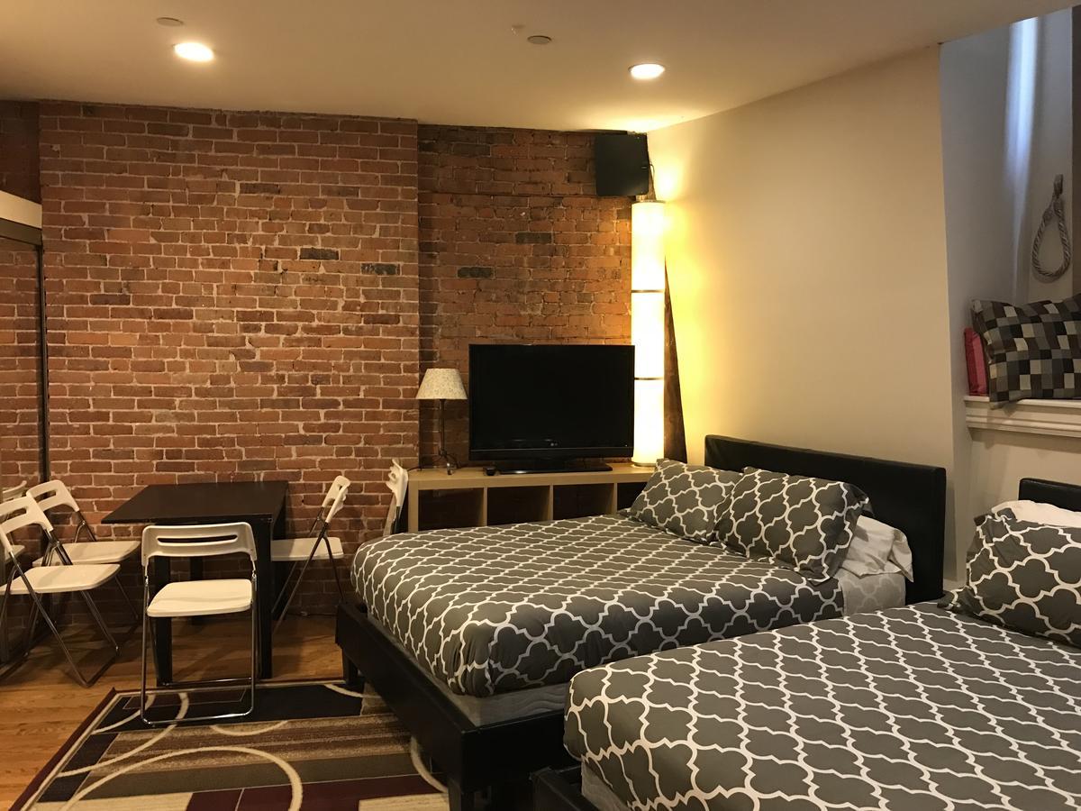 Manhattan Studio *