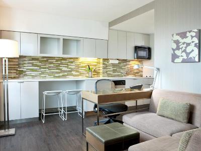 Hotel Element Times Square West 4*