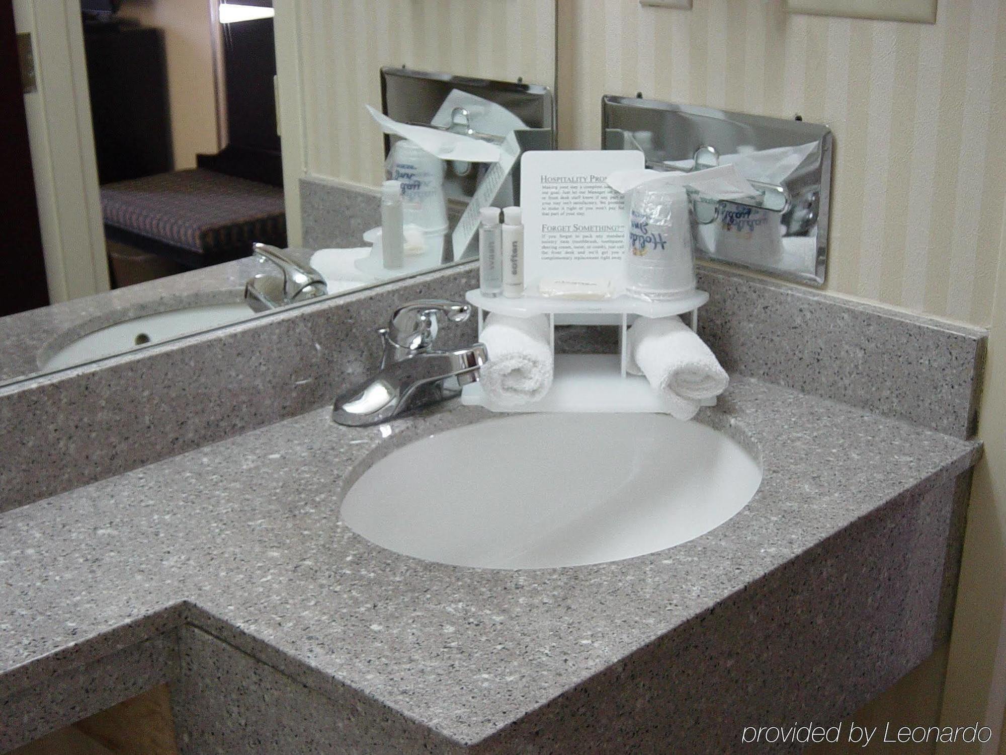 Express Kennedy Airport, An Ihg New York