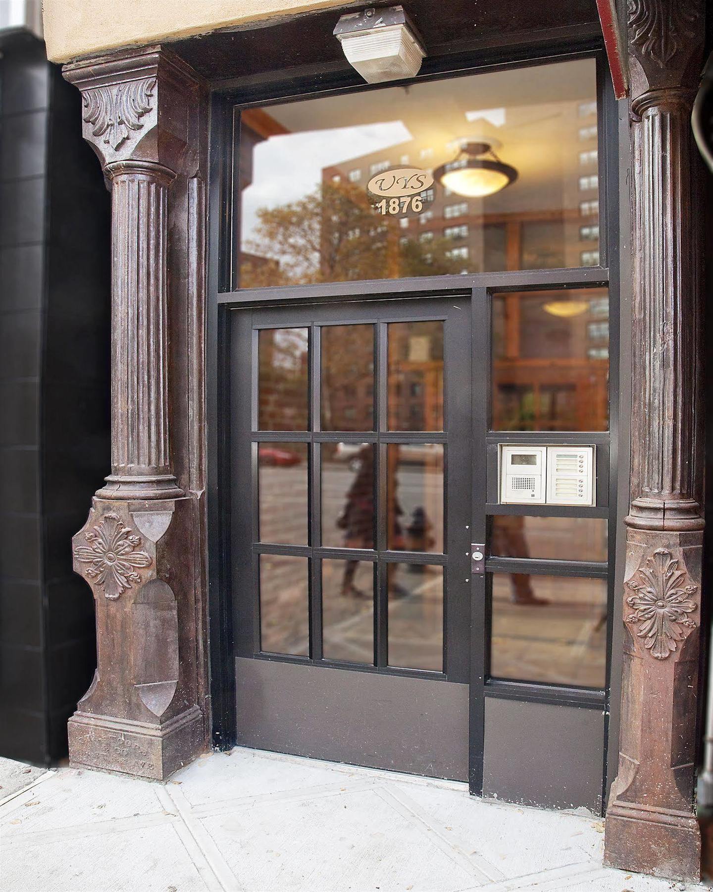 Upper Yorkville Apartments