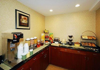 Hotel Quality Jamaica Airtrain New York