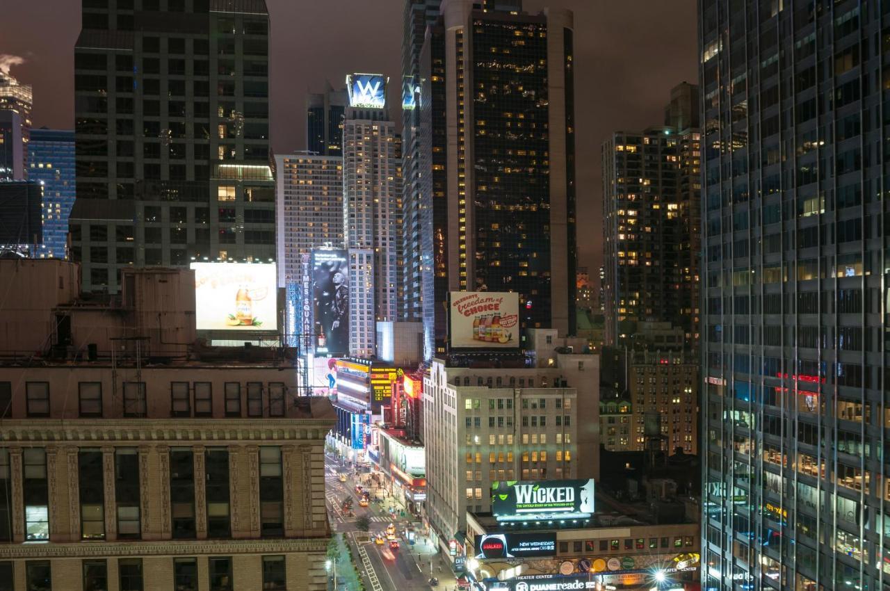 The Manhattan At Times Square Hotel