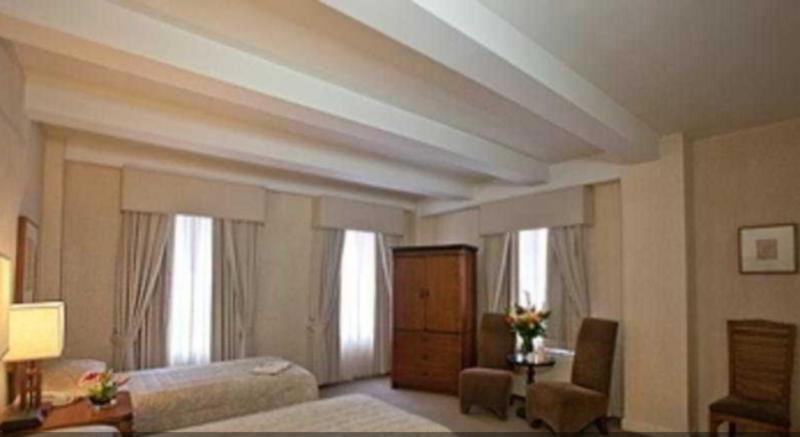 Edison Times Square Hotel